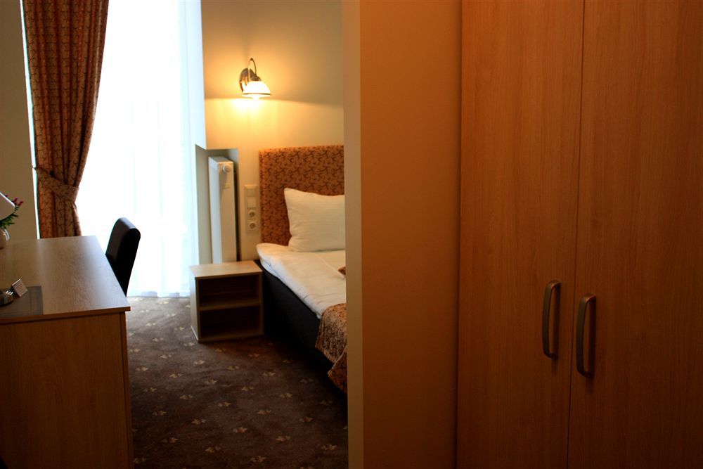 Home Apart-Hotel Vivulskis Аеропорт Вільнюс Екстер'єр фото